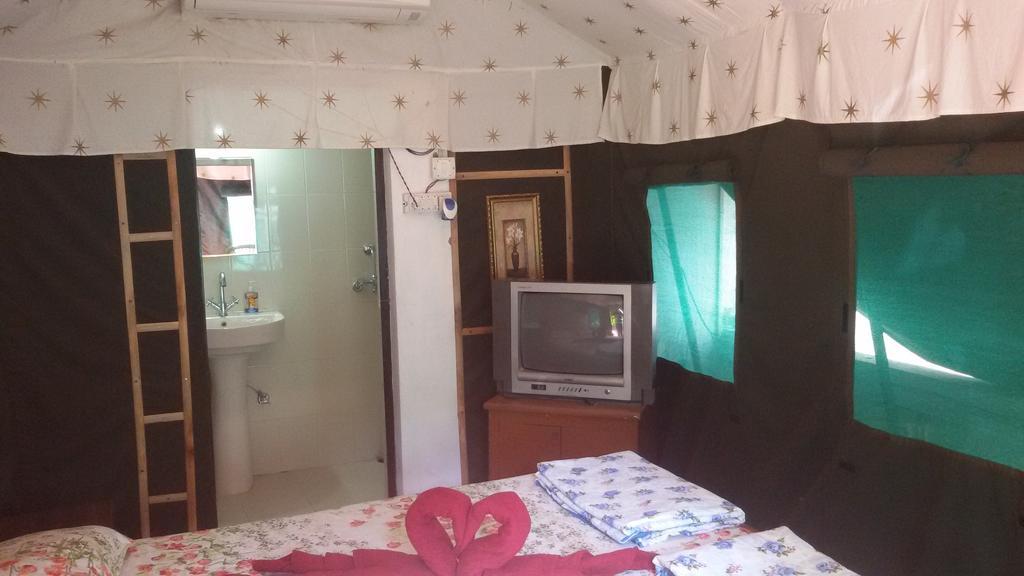 Hotel Sukhsadan Dehradun Ruang foto