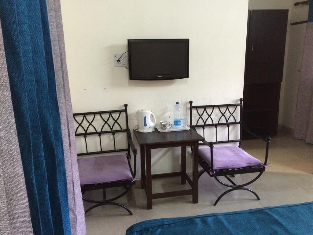 Hotel Sukhsadan Dehradun Ruang foto